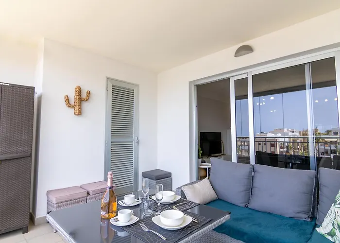 San Remo Sunset Retreat Appartamento *